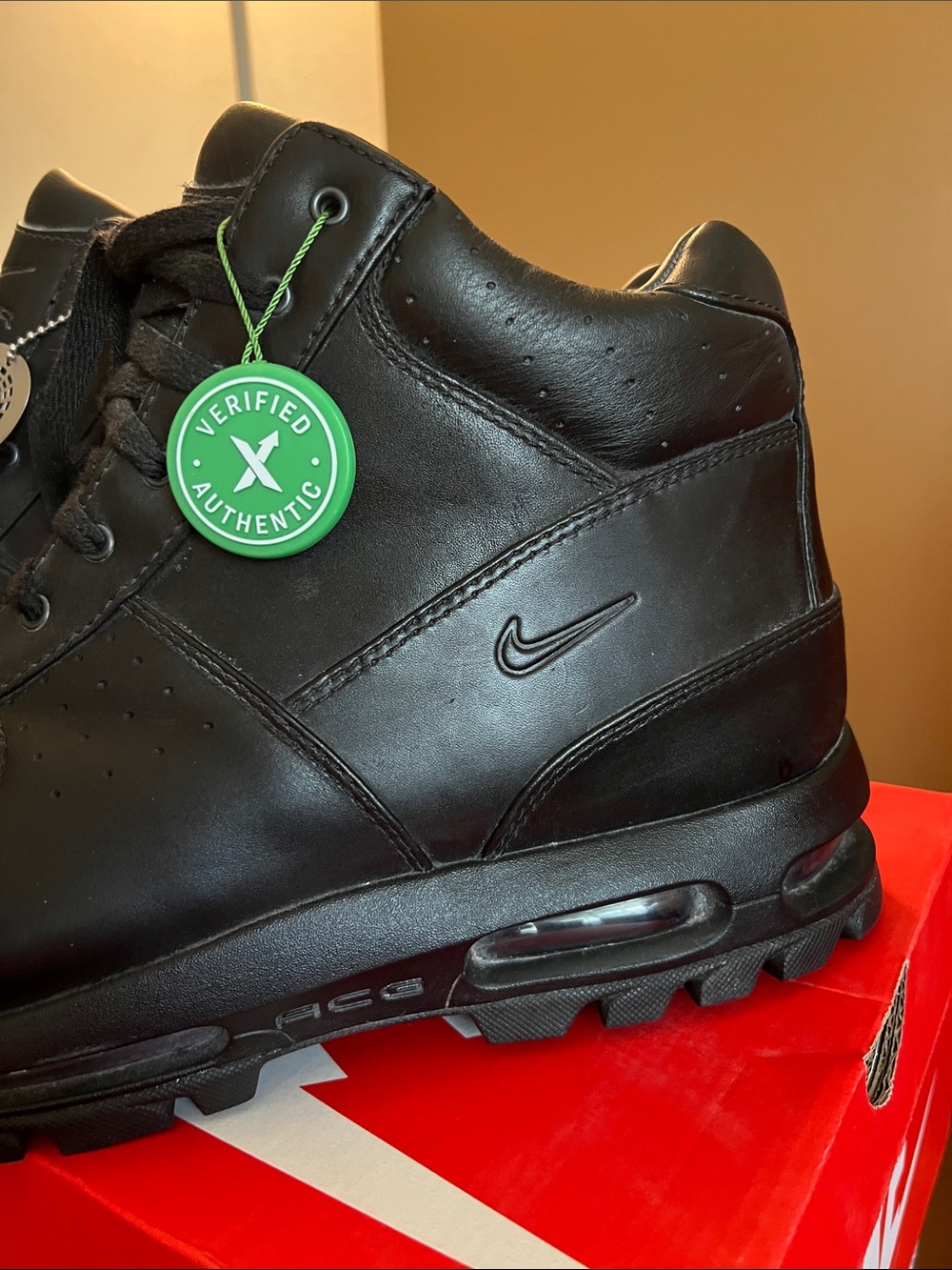 Nike Black Leather High-Top Boots Sz 14 brand new just tried on - Picture 2 of 7